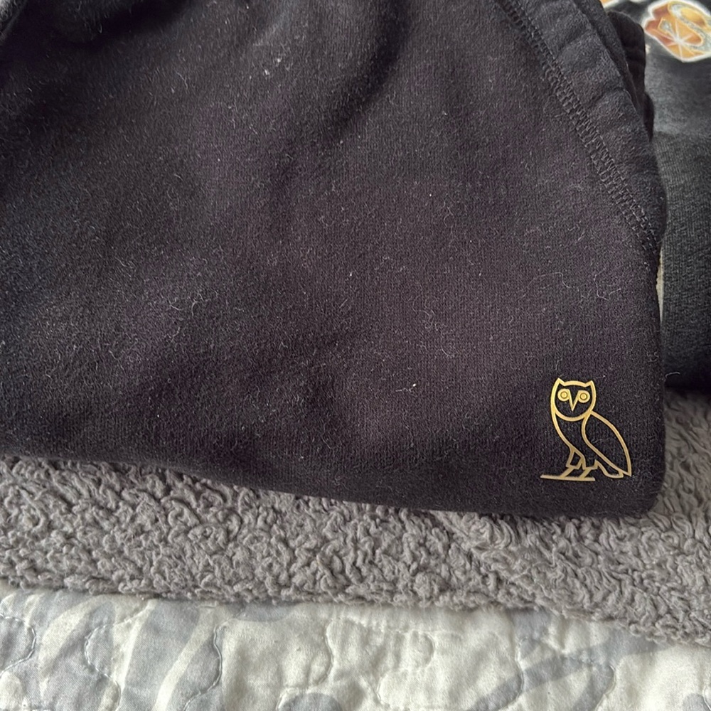 Black men's OVO shorts purchased at OVO store in Toronto. Worn once.